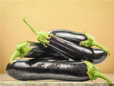 Graines biologiques reproductibles de Aubergine "Diamond" - Pensez Sauvage